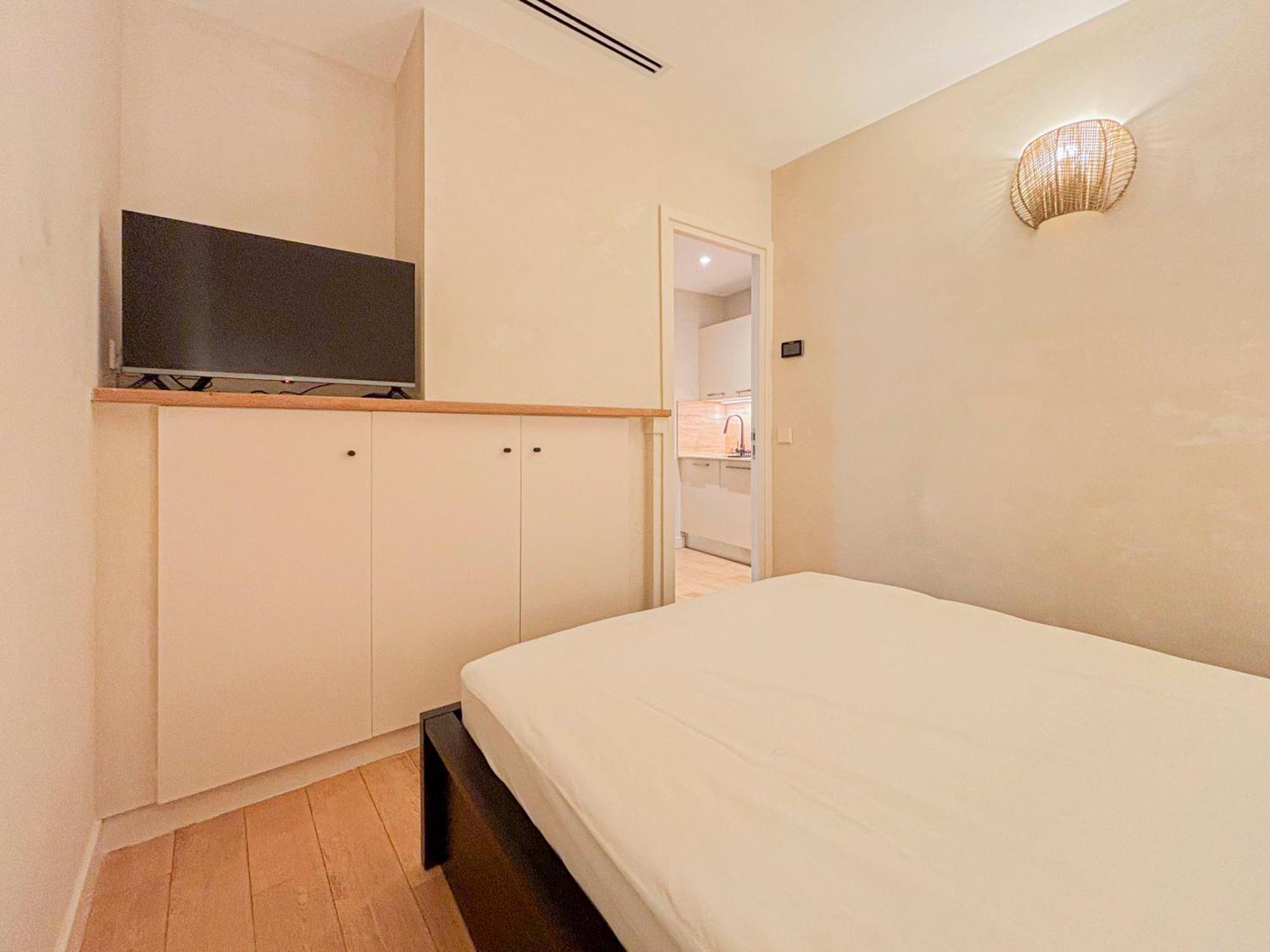 Appartamento Petit Cocon Au Coeur Du Vieux-nice, Wifi, Ac, 2pers Nizza