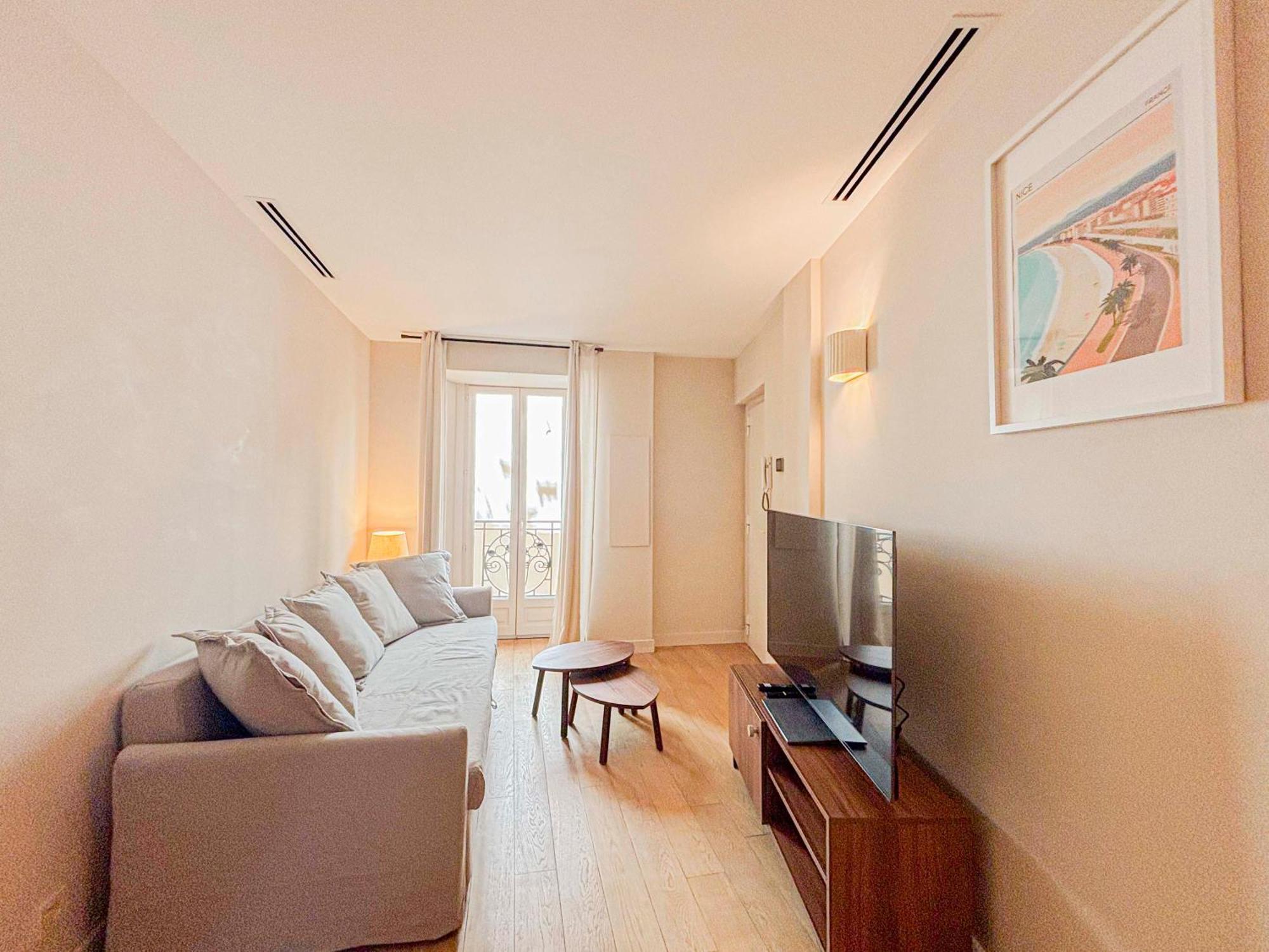 Petit Cocon Au Coeur Du Vieux-nice, Wifi, Ac, 2pers *