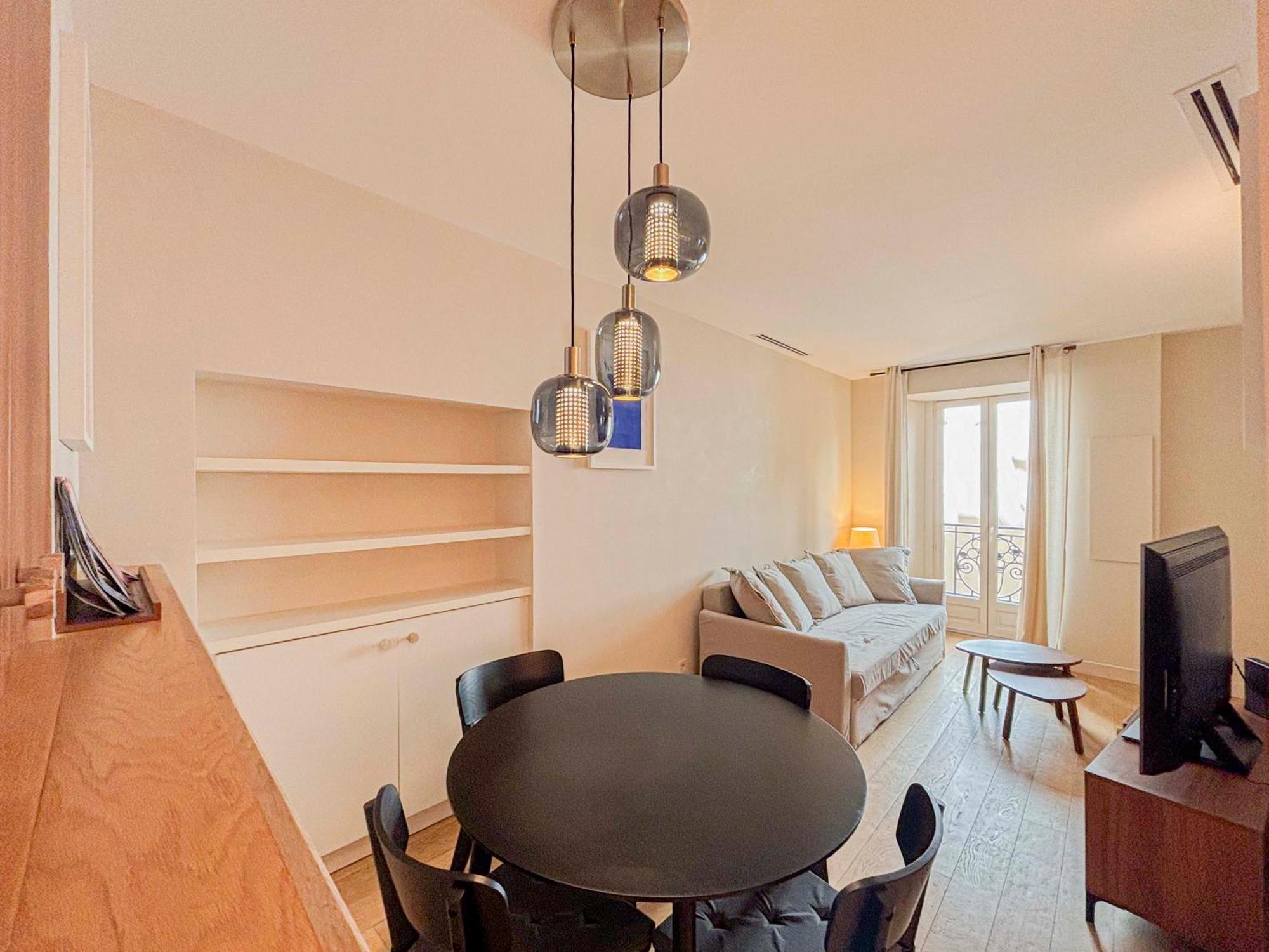 Petit Cocon Au Coeur Du Vieux-nice, Wifi, Ac, 2pers Appartamento *